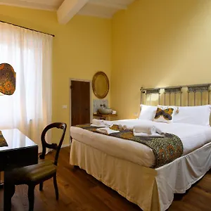 https://cozynest.it-tuscanyhotel.com